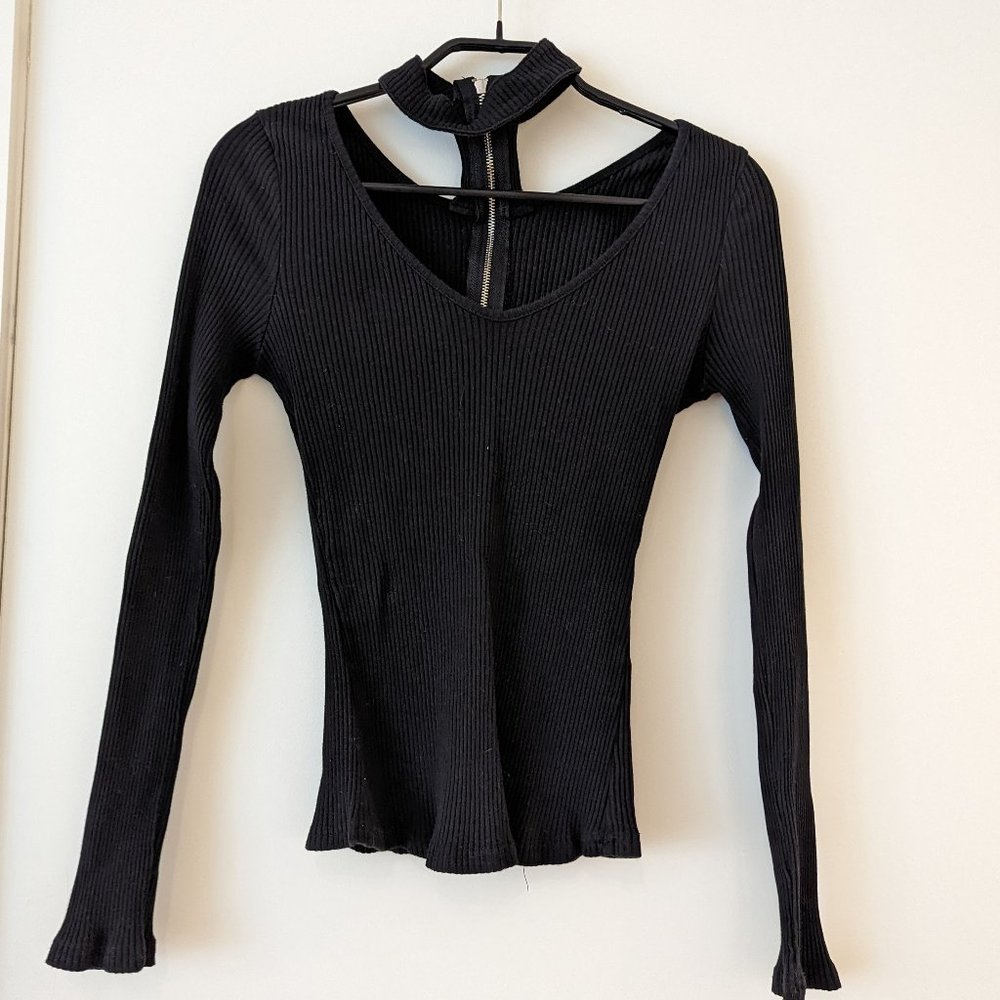 Black Long Sleeve Shirt with built in Scoop Neck | Banjul